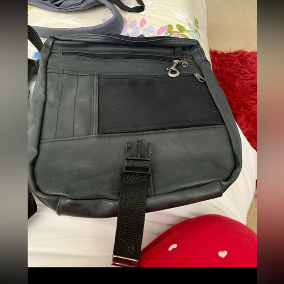 YSL llong crossbody.  Final discount - Picture 4 of 5